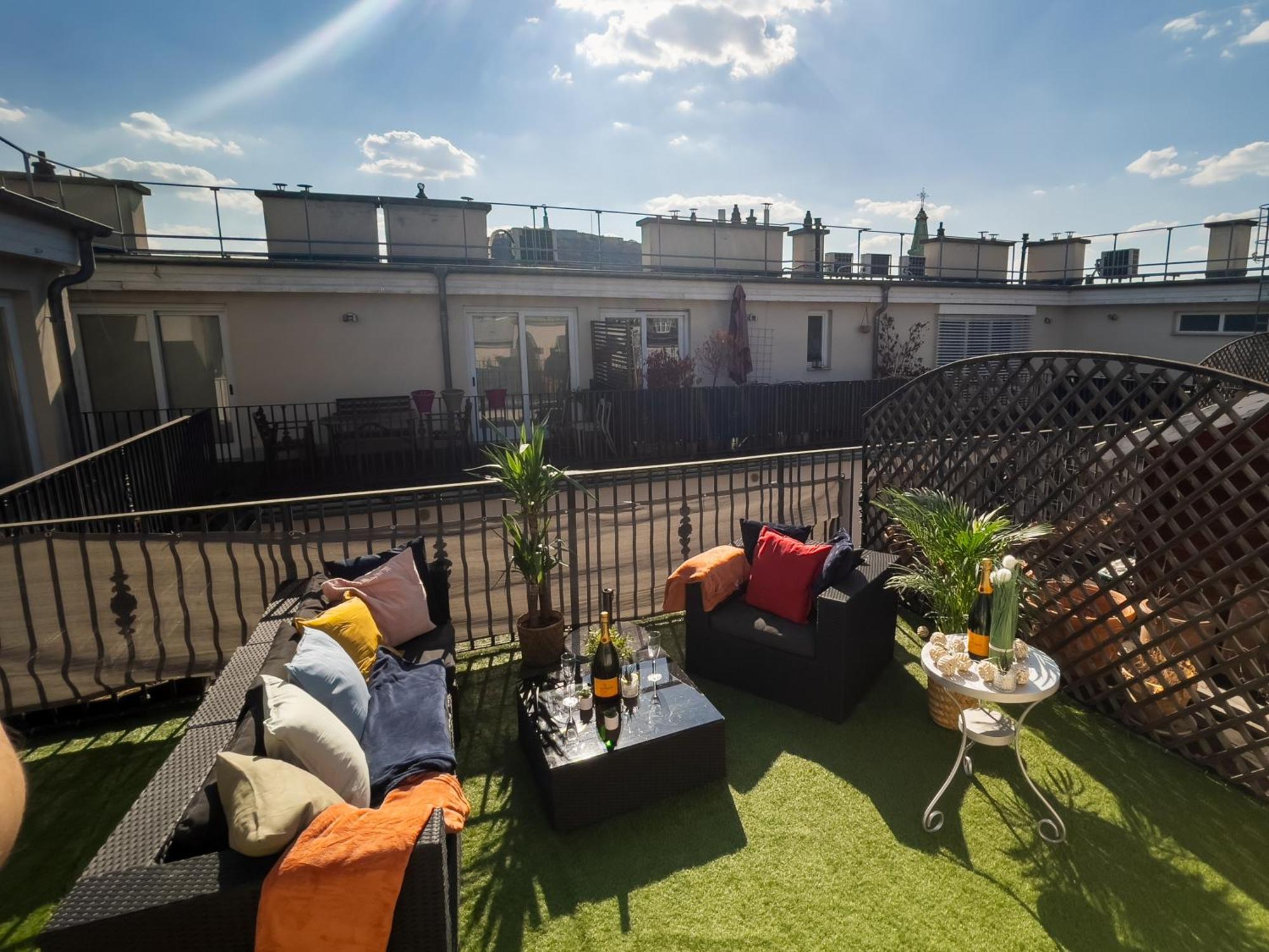 Luxurious Penthouse In The Heart Of Budapeszt Zewnętrze zdjęcie